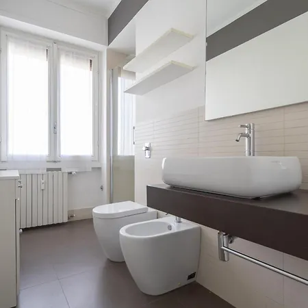 La Vista Sulla Citta - 8vo Piano Attico Mozzafiato * Milan