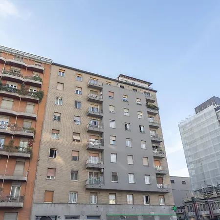 La Vista Sulla Citta - 8vo Piano Attico Mozzafiato * Mediolan